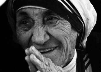 Shenjtëria e shnjtëreshës shqiptare, Nënë Tereza, përmes shenjtërisë së fjalës dhe diellit të mendimit_Albert Vataj