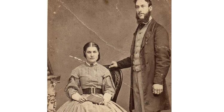 Eleanor Hayes dhe Samuel Reed, një dashuri e lindur në vështirësi dhe triumfuese në qëndresë