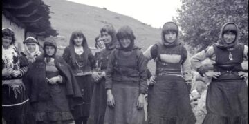 Kur qejfi bëhet hall dhe hallit si bëhet dermani, papajtueshmëria e intimitetit në dy kohë