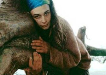 Akti i sakrificës së Julia Butterfly Hill, 23-vjeçares që hyri në histori si thirrje për mbrojtjen e natyrës