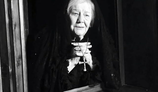 Tinka Kurti, ikonikja e artit skenik shqiptar, aktorja e roleve të mëdha dhe personazheve të pavdekshëm