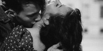 Harlisja, dashuria e zhveshur nga petkat magjepsëse të fantazisë dhe përfytyrimit zjarrmëtar të zemrës