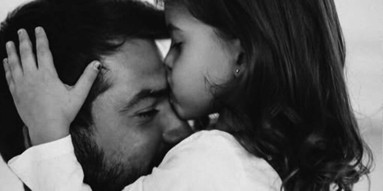 Çdo baba është një histori, është një shteg që na udhëprinë përmes atij shpirti te përmbushja