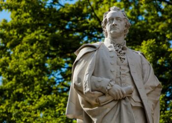 Johann Wolfgang von Goethe, i drituri që më 22 mars 1832, në grahmat e fundit kërkoi “Më shumë dritë”