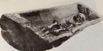 Arkivoli që ra nga shkëmbi, misteri arkeologjik i një gruaje nga Epoka Romake e Hekurit