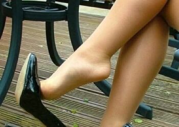 Një çast shkujdesje, sa njëmijë tundime dalldisëse që na shndërrojnë në shkrepëtima drite