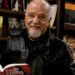 Paulo Coelho, ai që ka pikasur një dritëshkurtësi moderne, që na ka dënuar me vetmi në mes të turmës