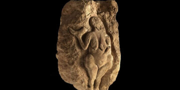 Venera e Lausselit, një kryevepër e paleolitit që udhëtoi 25 mijë vite për të mbërritur tek ne