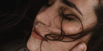 Dashuria si një gjendje e brendshme e qenies, jo e kushtëzuar nga prania e dikujt tjetër