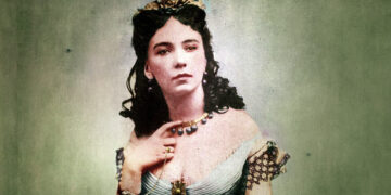 Cora Pearl, kurtizaneje legjendare që magjepsi burra të pushtetshëm, erdhi nga hiçi dhe përfundoi në harrim