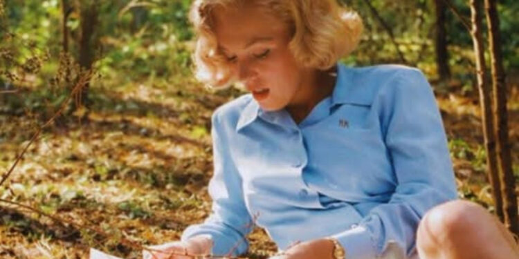 “Kush dreqin është Marilyn Monroe?”, Historia e telegramit më ironik në botë dhe sesioni fotografik që fjeti 59 vjet në arkiv