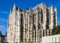 Katedralja Saint-Pierre de Beauvais në Francë, kur njeriu guxoi të ngjitej më lart se guri mund të mbante