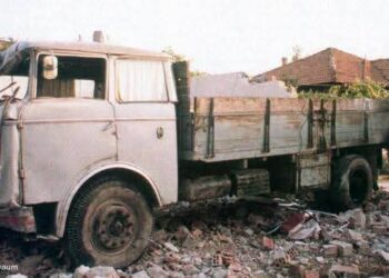 2 Korriku 1990, kur kapërcimi i mureve të ambasadave, ishte sprovë nëse mund të fluturonim qiejve të lirisë