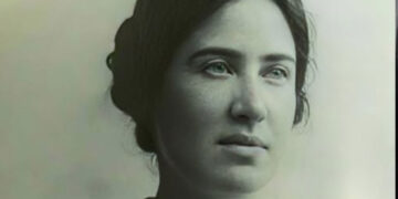 Gina Lembroso, gruaja që zbret në thellësitë e qenies për t’ia shpërfaqur botës shpirtin e gruas