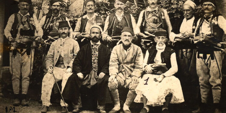 Më 2 korrik 1878 u miratua Kanuni i Lidhjes së Prizrenit, kur shqiptarët e katër vilajeteve hodhën hapa të qarta institucionale dhe shtetformuese