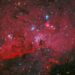 Teleskopi Hapësinor Hubble i NASA-s zbulon një “çerdhe” kozmike të ndezur, ku lindin mijëra yje